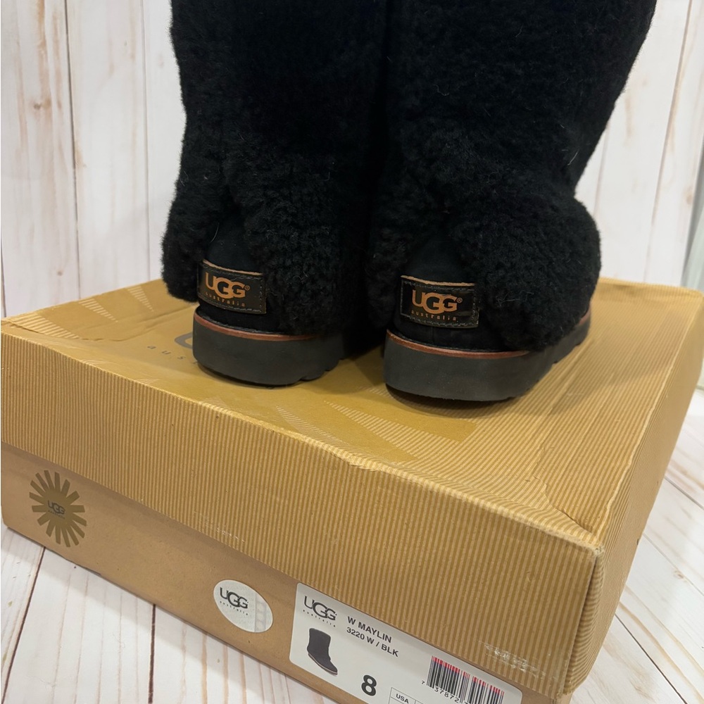 UGG Black Shearling Boots - Picture 2 of 6
